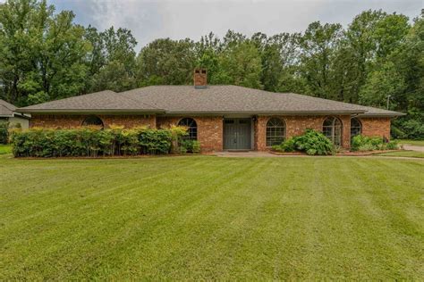 Homes for Sale near Fannett